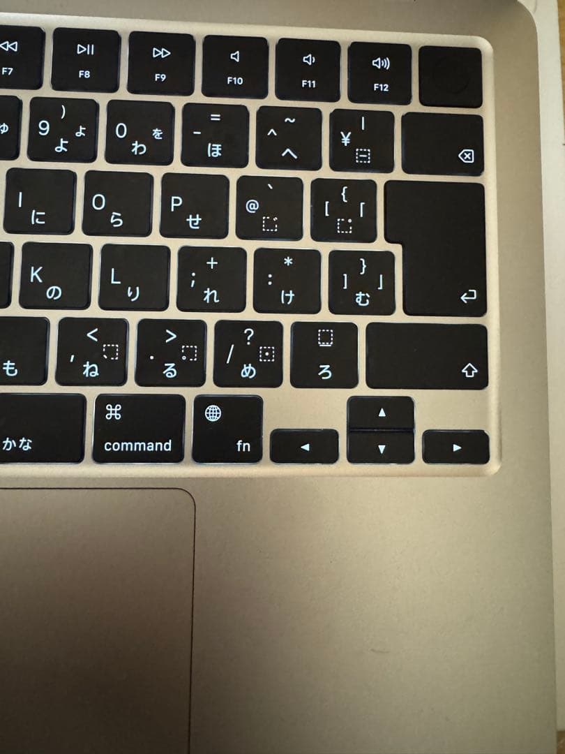 MacBook Air M2 スターライト