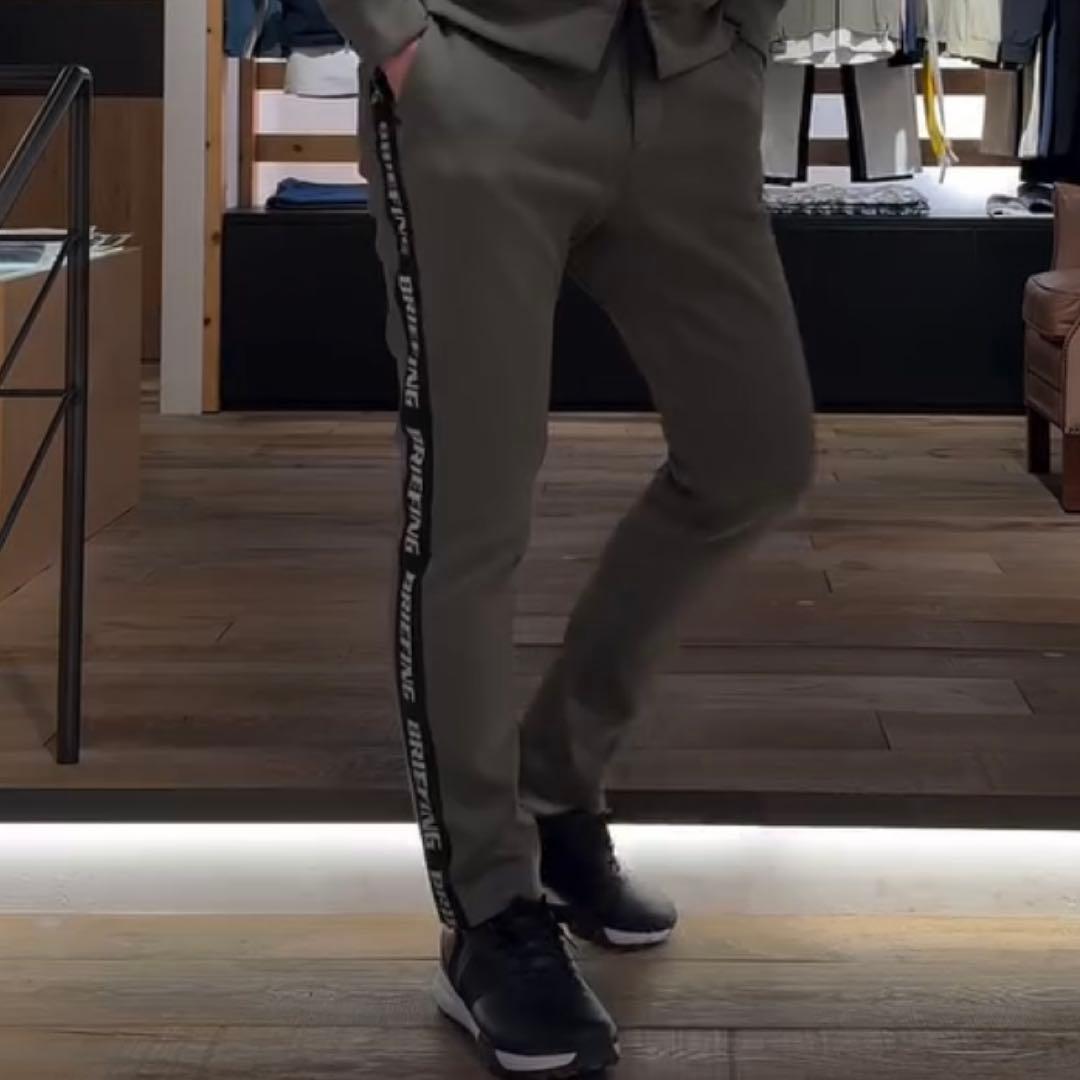 新品★34,100円 ブリーフィング 秋冬サイドロゴラインパンツ オリーヴ M