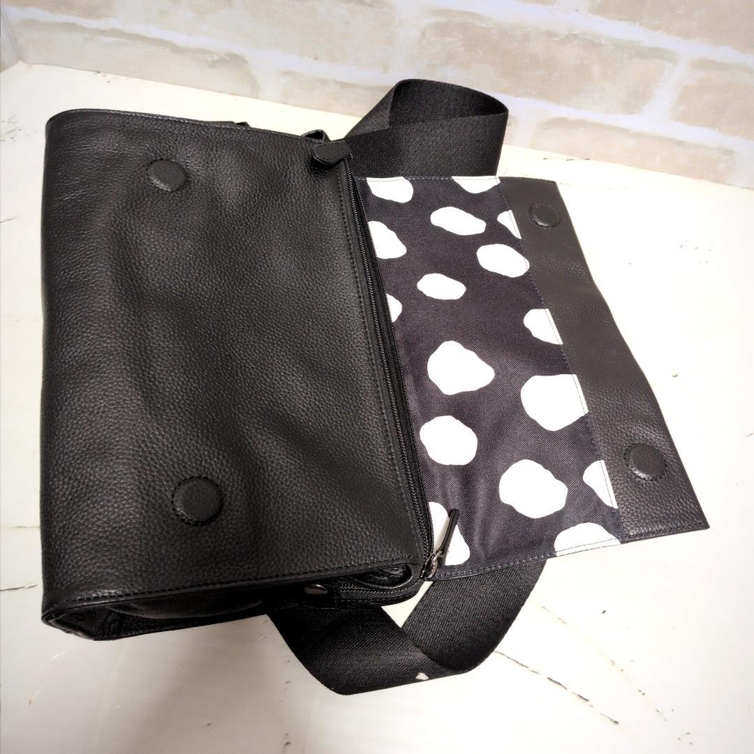 ★【イア パピヨネ】ワイドテープ ダルメシアン柄 ボディバッグ ブラック 美品