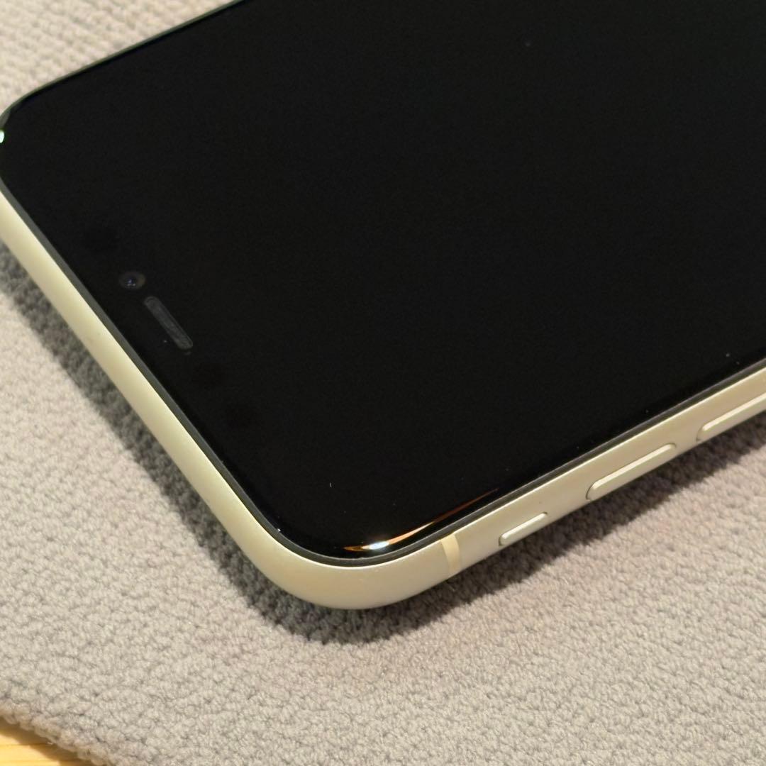 美品 iPhone 11 ホワイト 128GB