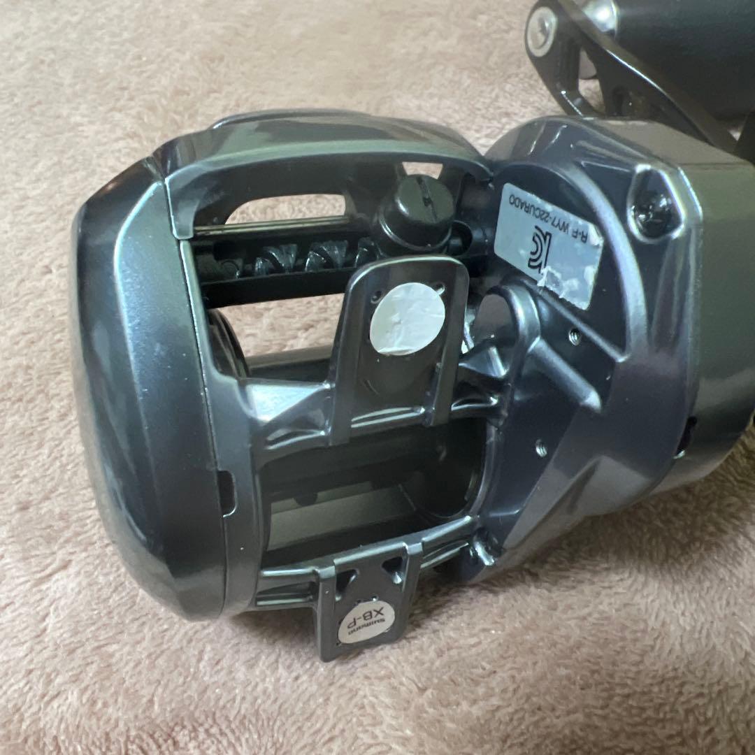 シマノ　22 クラド　DC 201XG リール　中古品