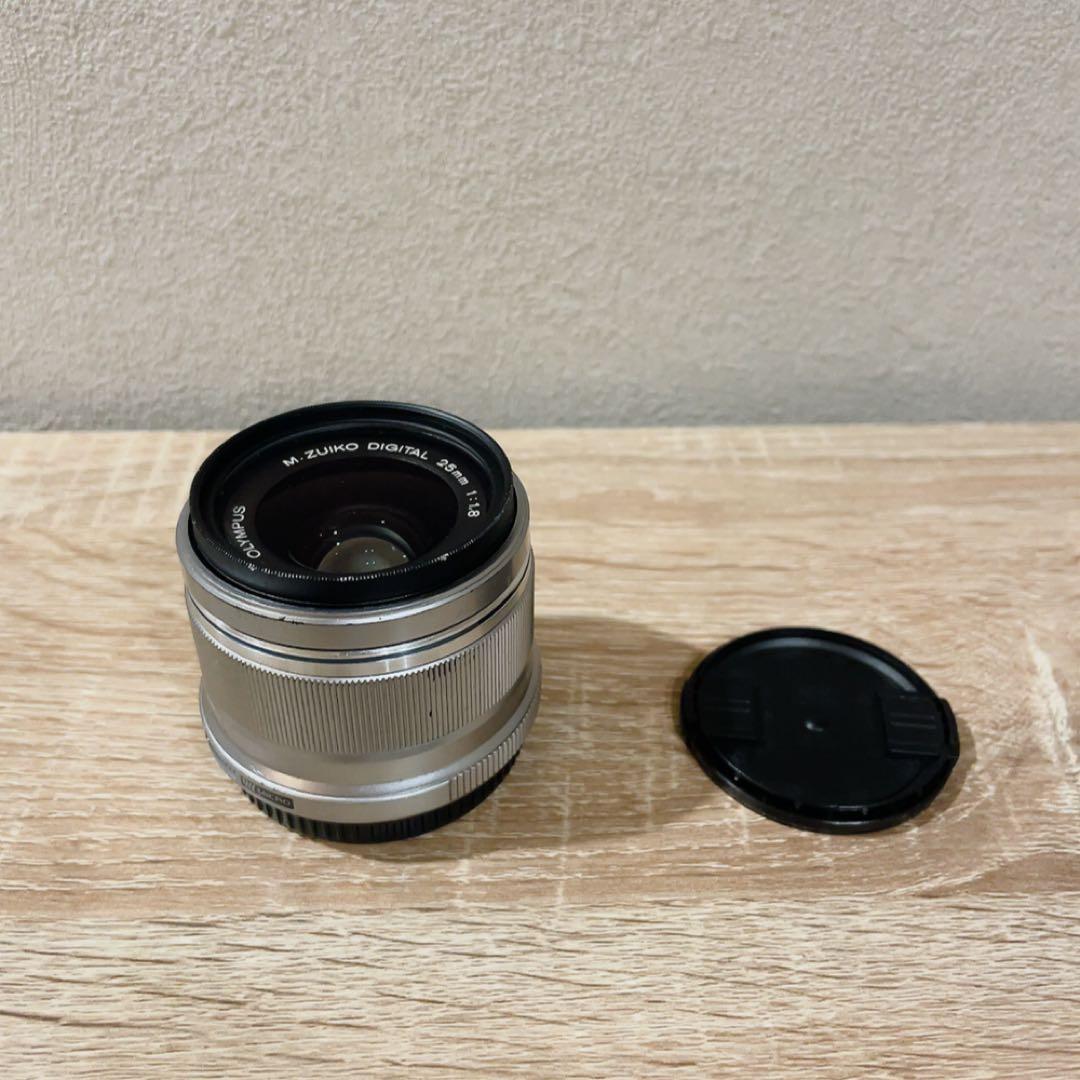単焦点レンズ　OLYMPUS 25mm F1.8