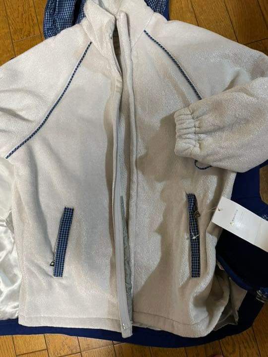 スキー、スノーボー用ウエア、付属品一式。1回使用の美品です