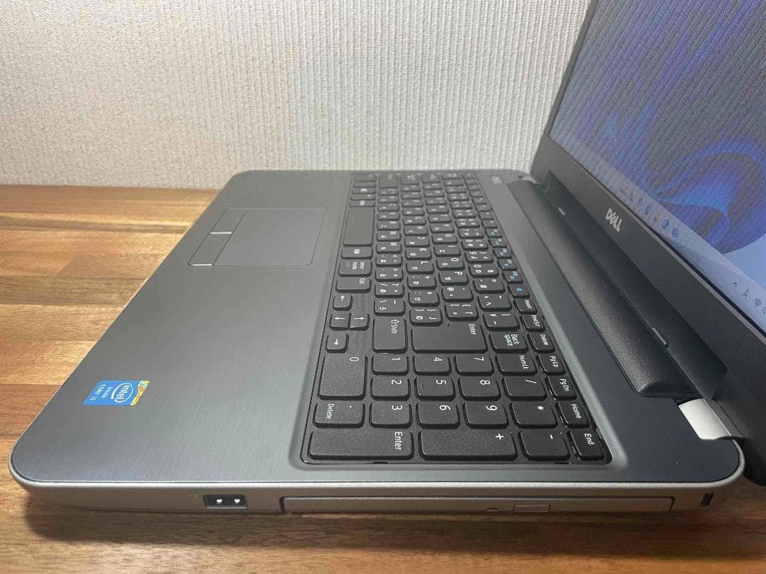 Win11搭載 Dell Inspiron メモリ8GB 新品SSD256GB