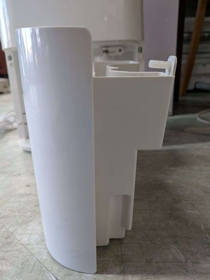 SHARPプラズマクラスター除湿機 衣類乾燥機 CV-E71　中古