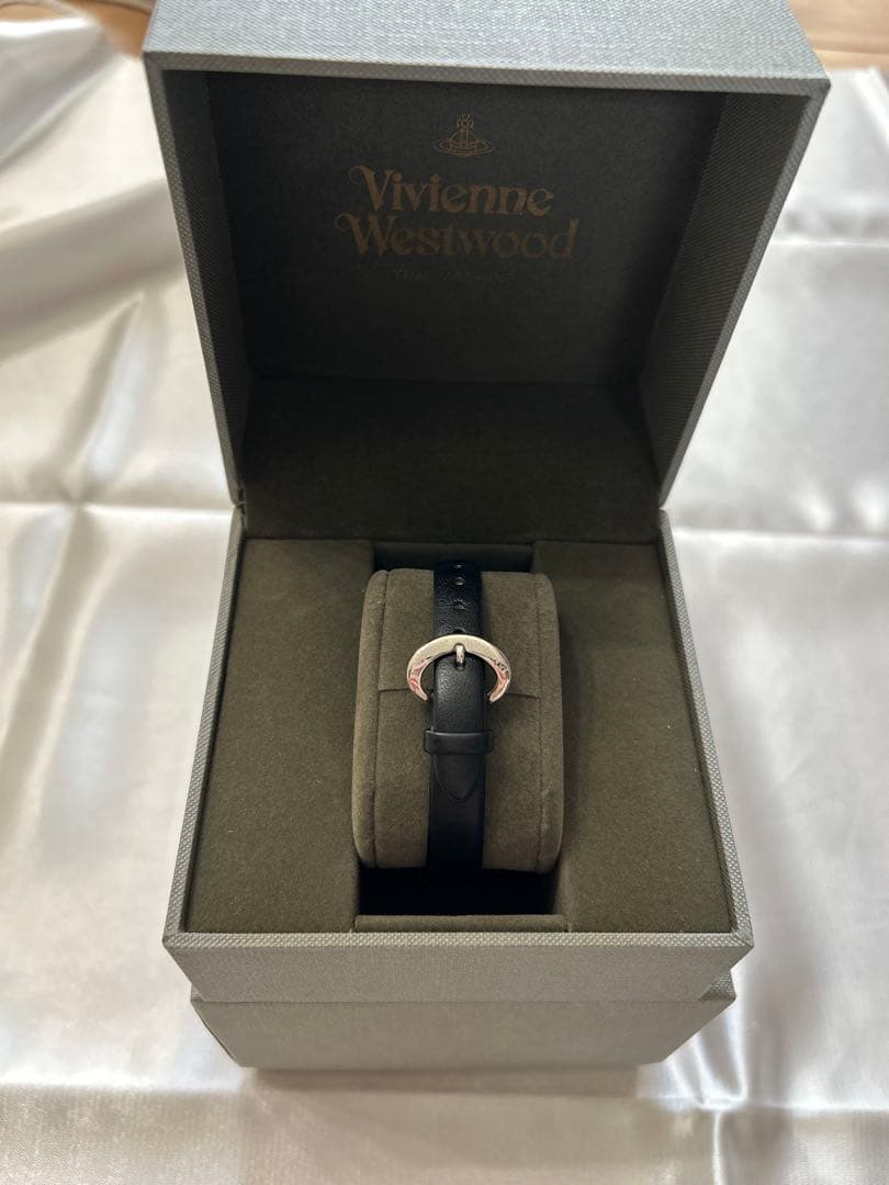 【ヴィヴィアン・ウエストウッド 】時計