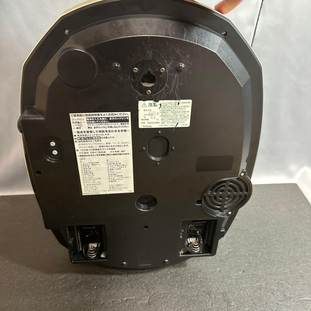 RYTHEM リズム スモールワールド 4MN513RH 壁掛け時計 オーバル型