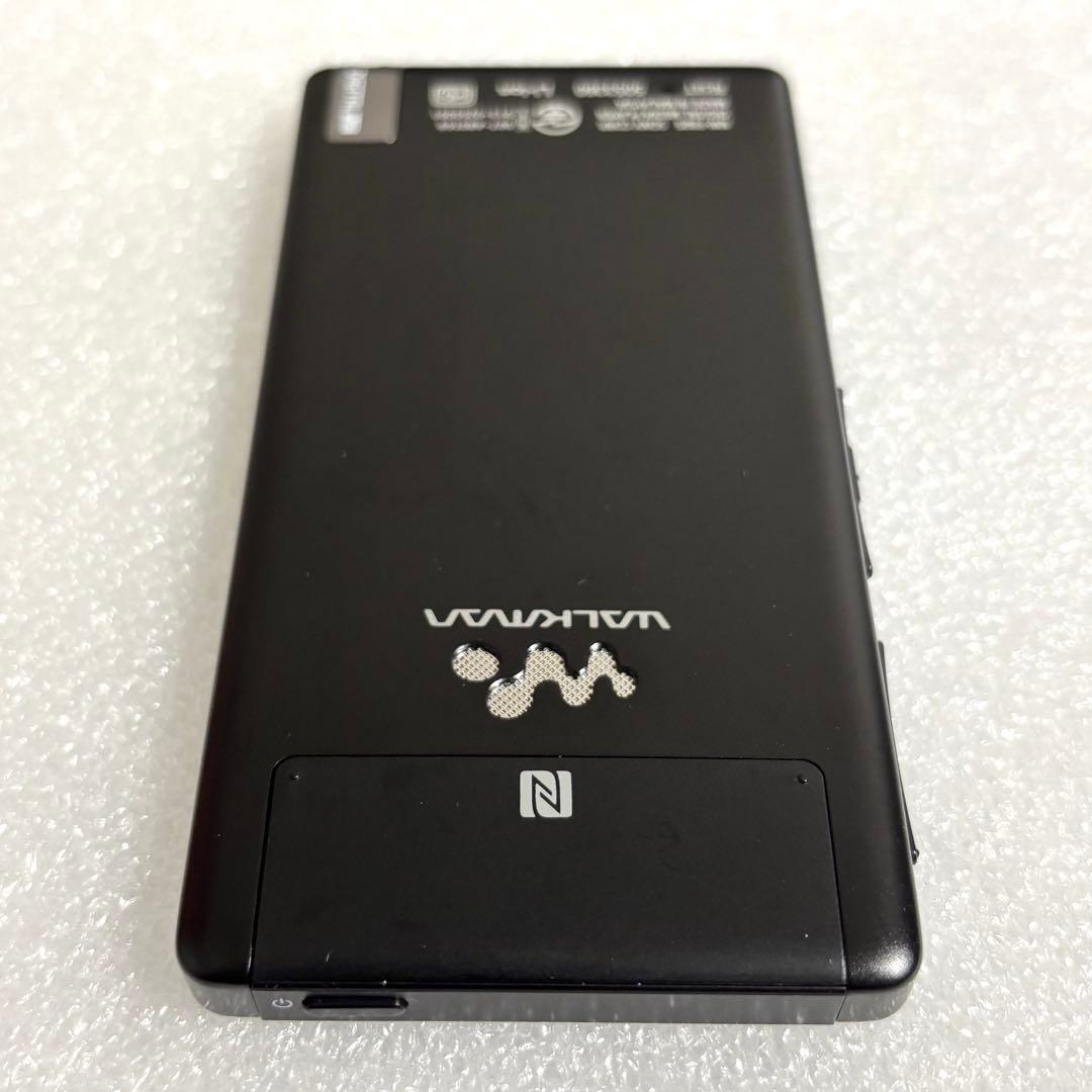 【超美品】SONY ウォークマン　NW-F885 16GB くろ　7136