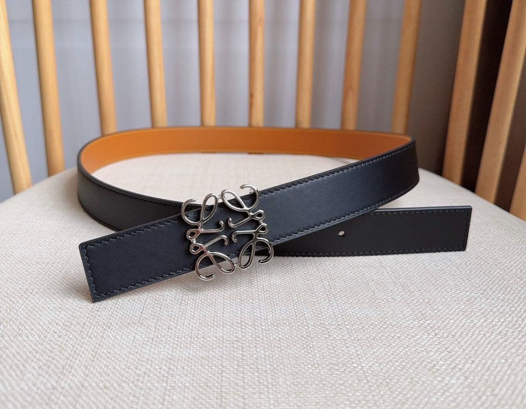 LOEWE アナグラム レザーベルト ブラック シルバー金具