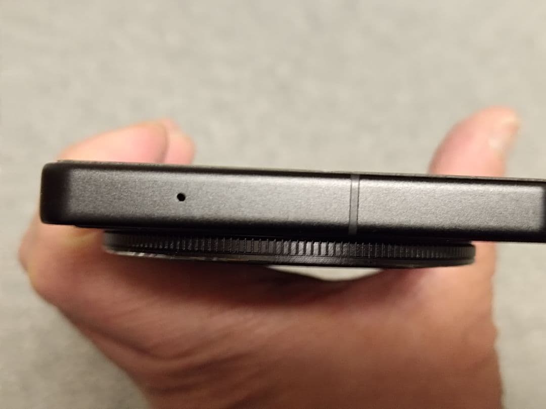 【超美品】SHARP AQUOS R9 pro ブラック 12GB 512GB