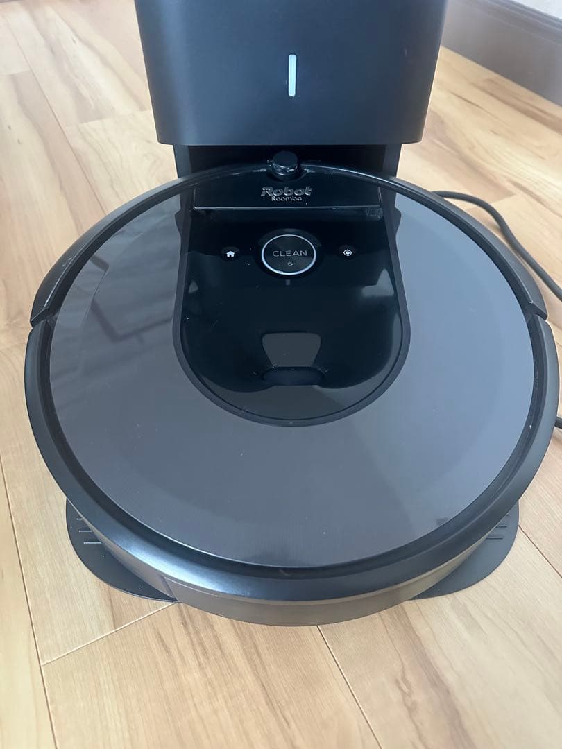 iRobot Roomba i7 ロボット掃除機 本体