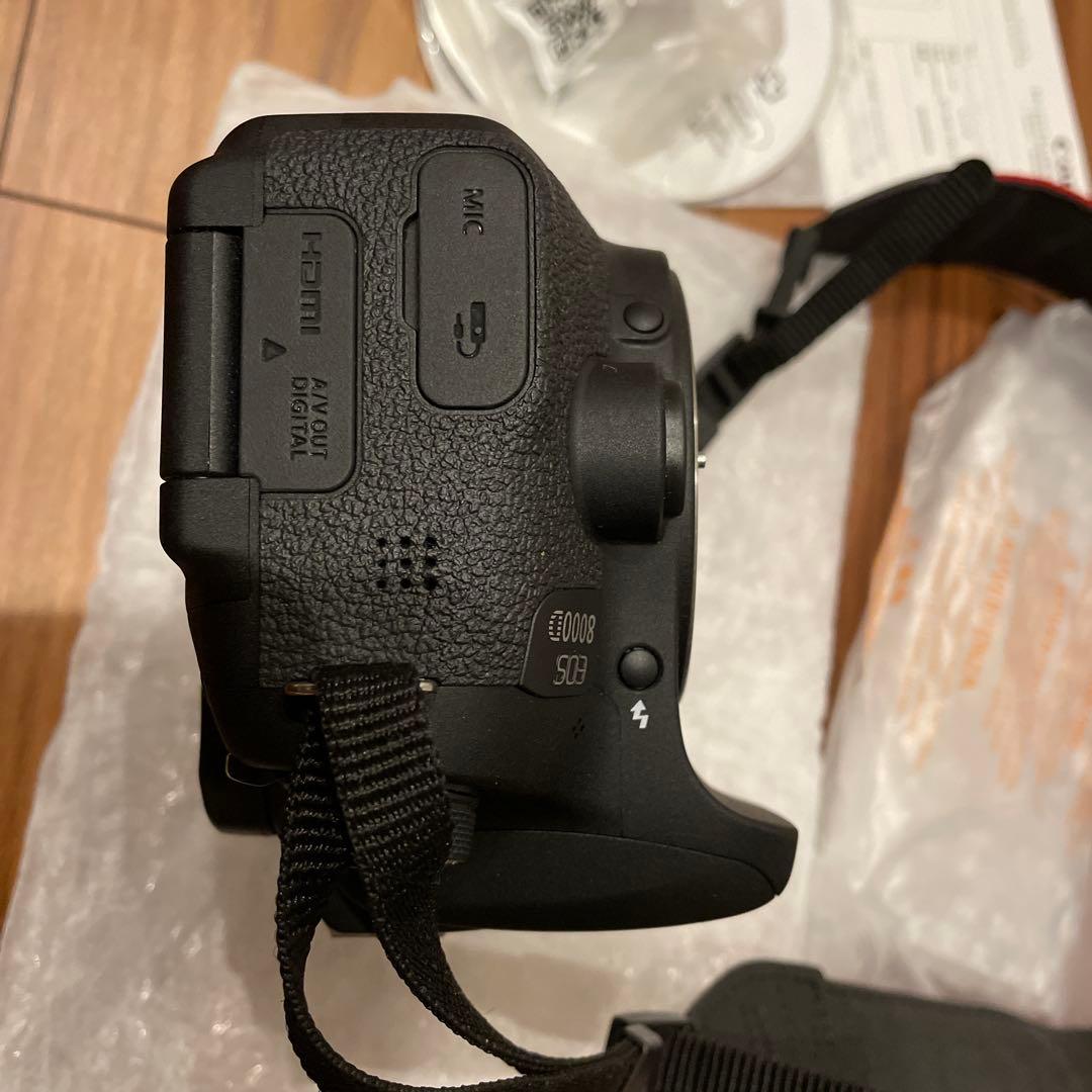 Canon EOS 8000D デジタル一眼レフ　極美品