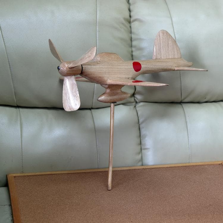 ゼロ戦　戦闘機　飛行機 インテリア　手作り　DIY木彫り木製置物