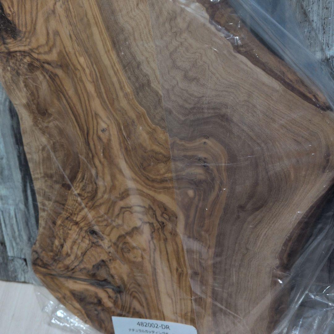 k*u様 【新品】Arte Legno オリーブウッド カッティングボード