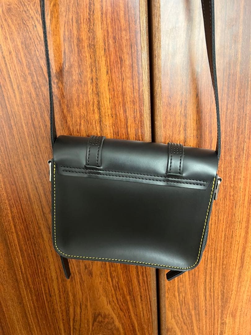 Dr. Martens/ドクターマーチン 7インチ サッチェルバッグ