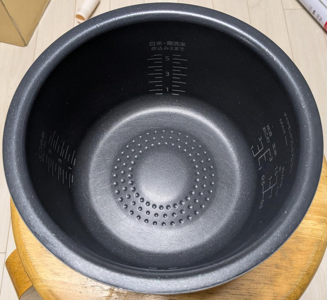 2023年製 ビストロ 可変圧力IH炊飯器 SR-V10BA 5.5合 ジャンク