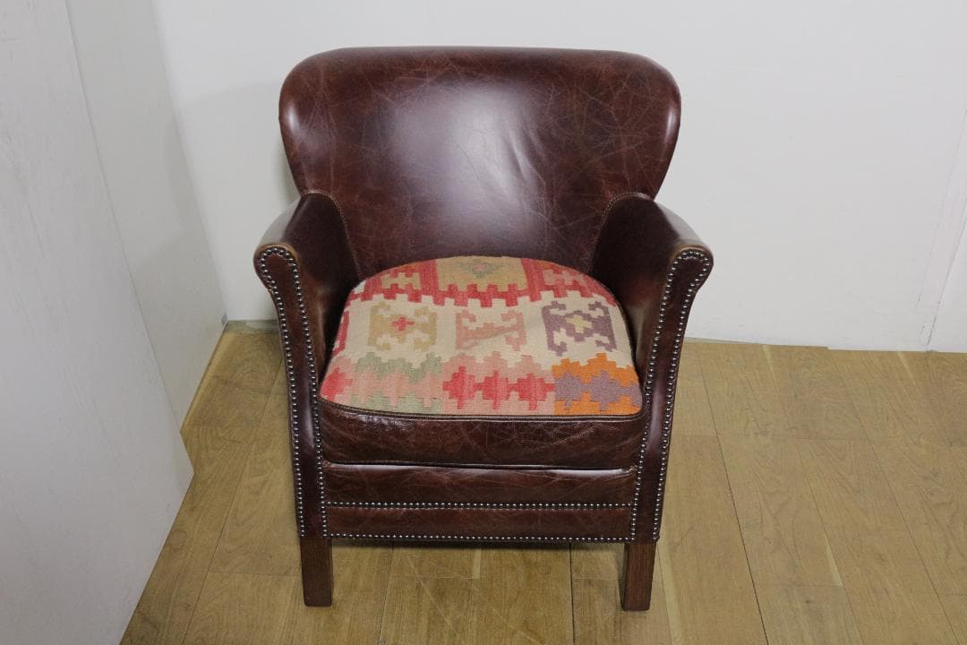 HALOハロ★アスプルンド★総本革張り★キリム座面★鋲打ち★シングルソファ★
