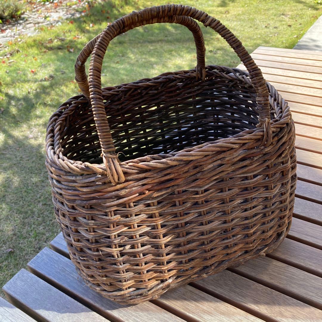 アケビ　カゴ　籠　バスケット