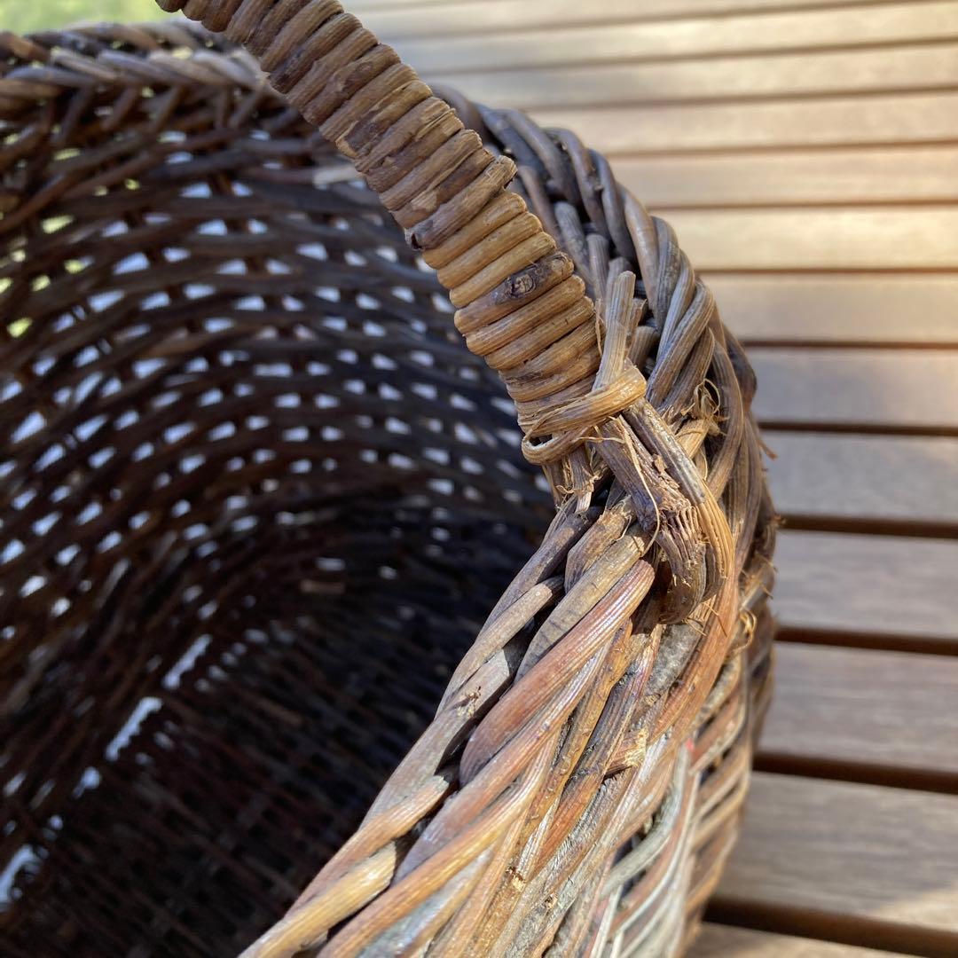アケビ　カゴ　籠　バスケット