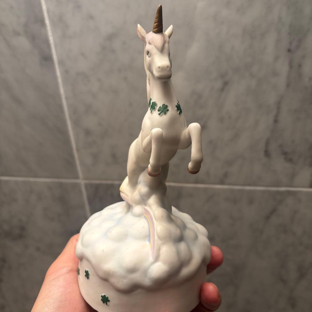 アメリカ80年代名門レフトン社美しいユニコーンのオルゴール陶器オブジェ