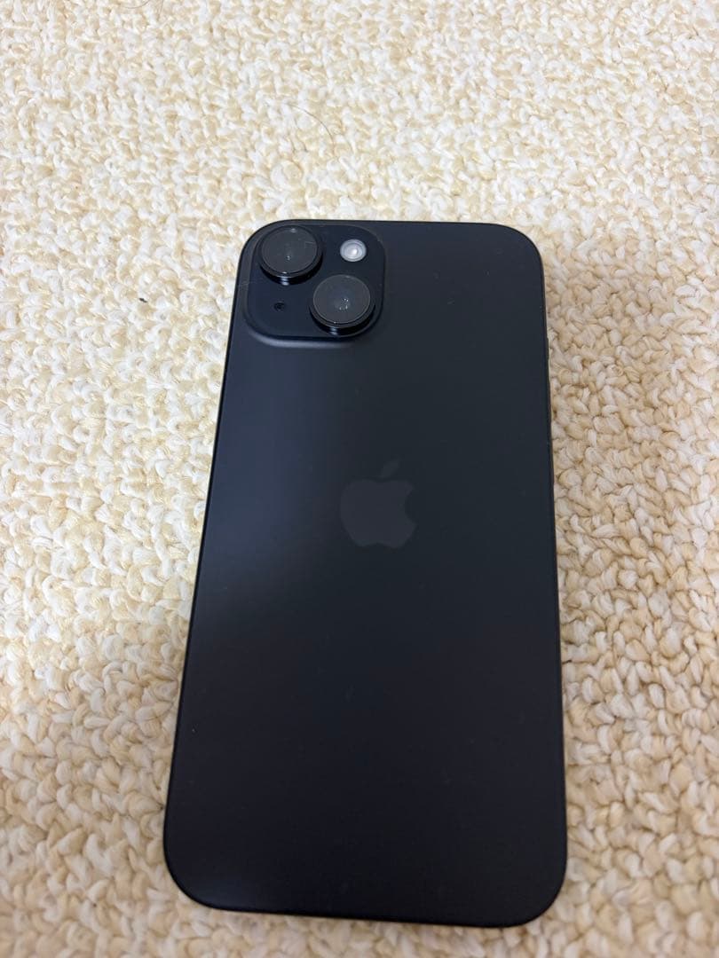 Apple iPhone 15 本体　256GB