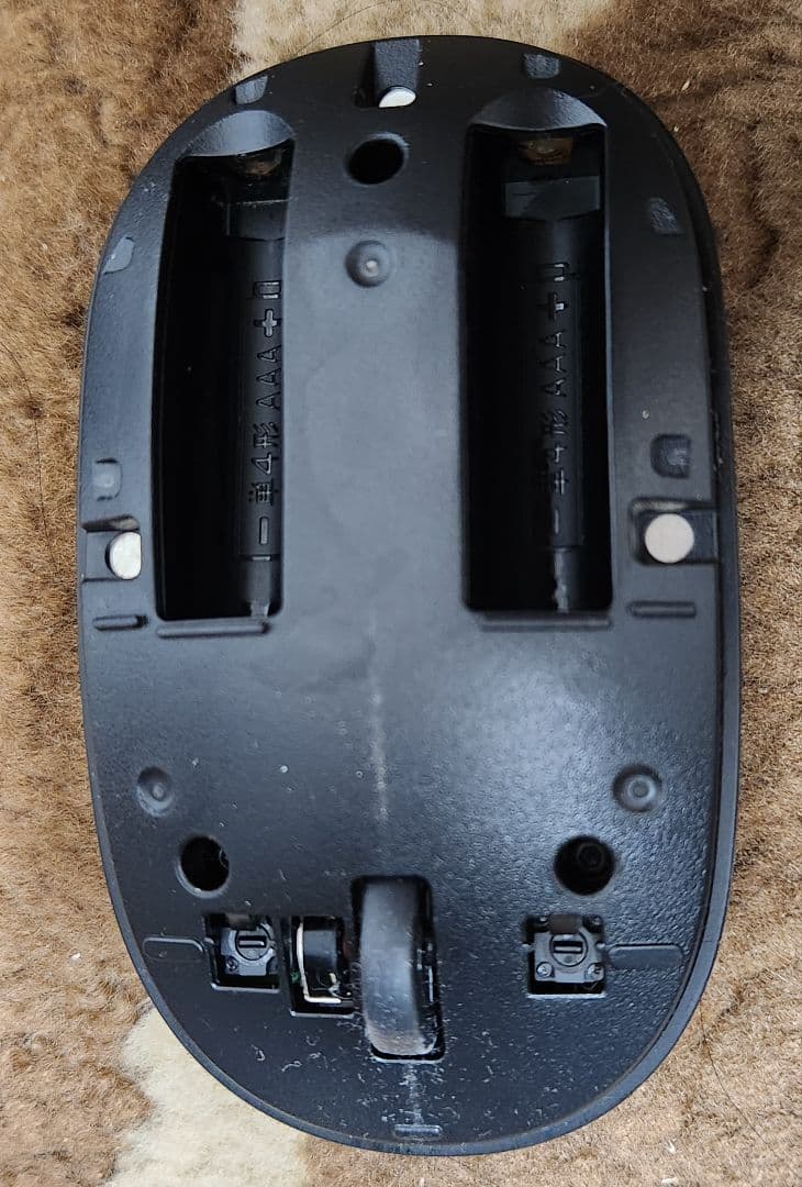 富士通　FMVF77D1B　HDD無　取説有　ジャンク