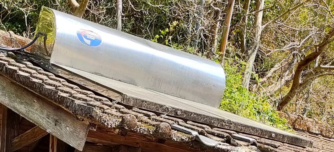 太陽光温水器　エコ生活に最適　中古　ジャンク品扱いで　宮崎発　引き取り限定