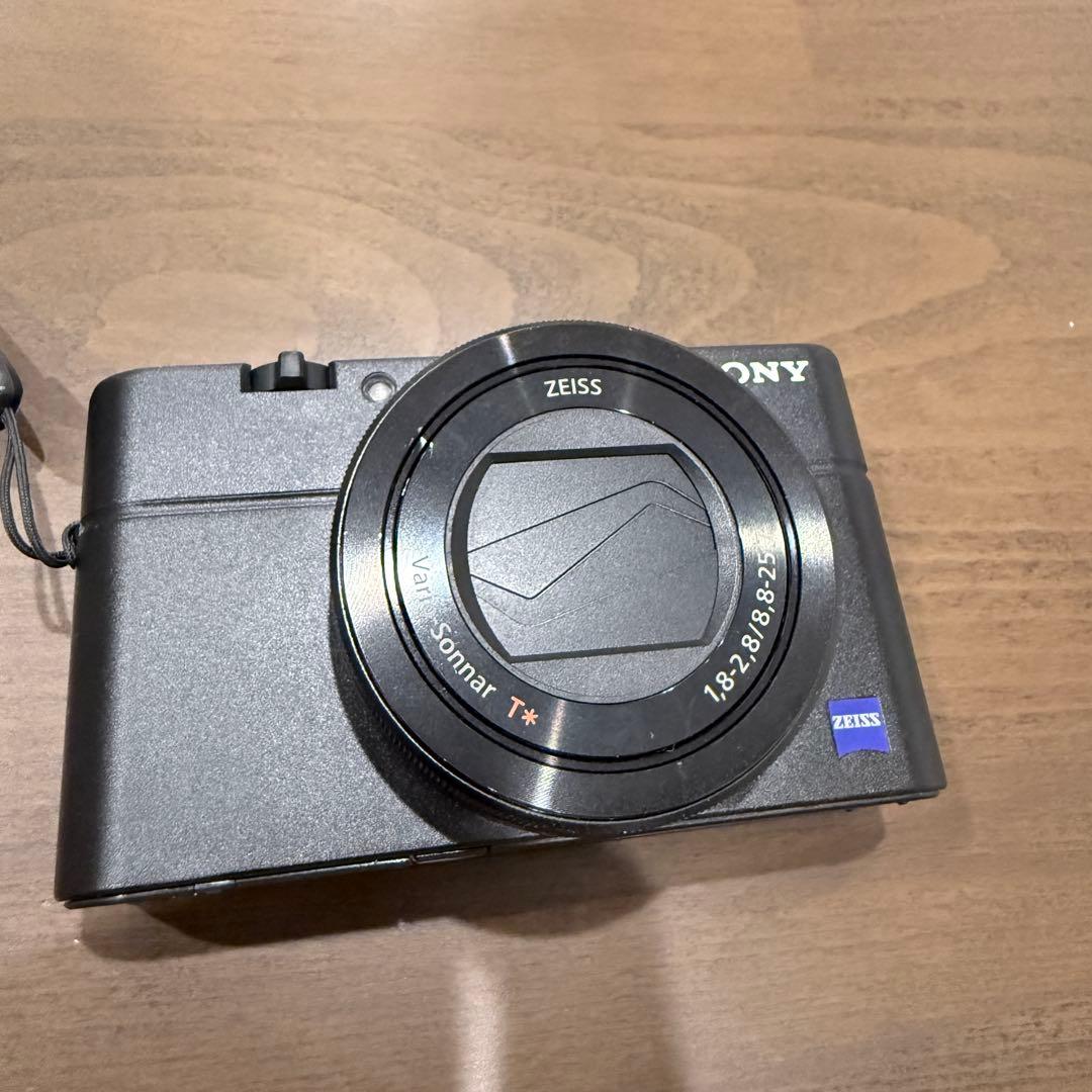 SONY RX100Ⅲ 動作確認済み 数箇所傷有り