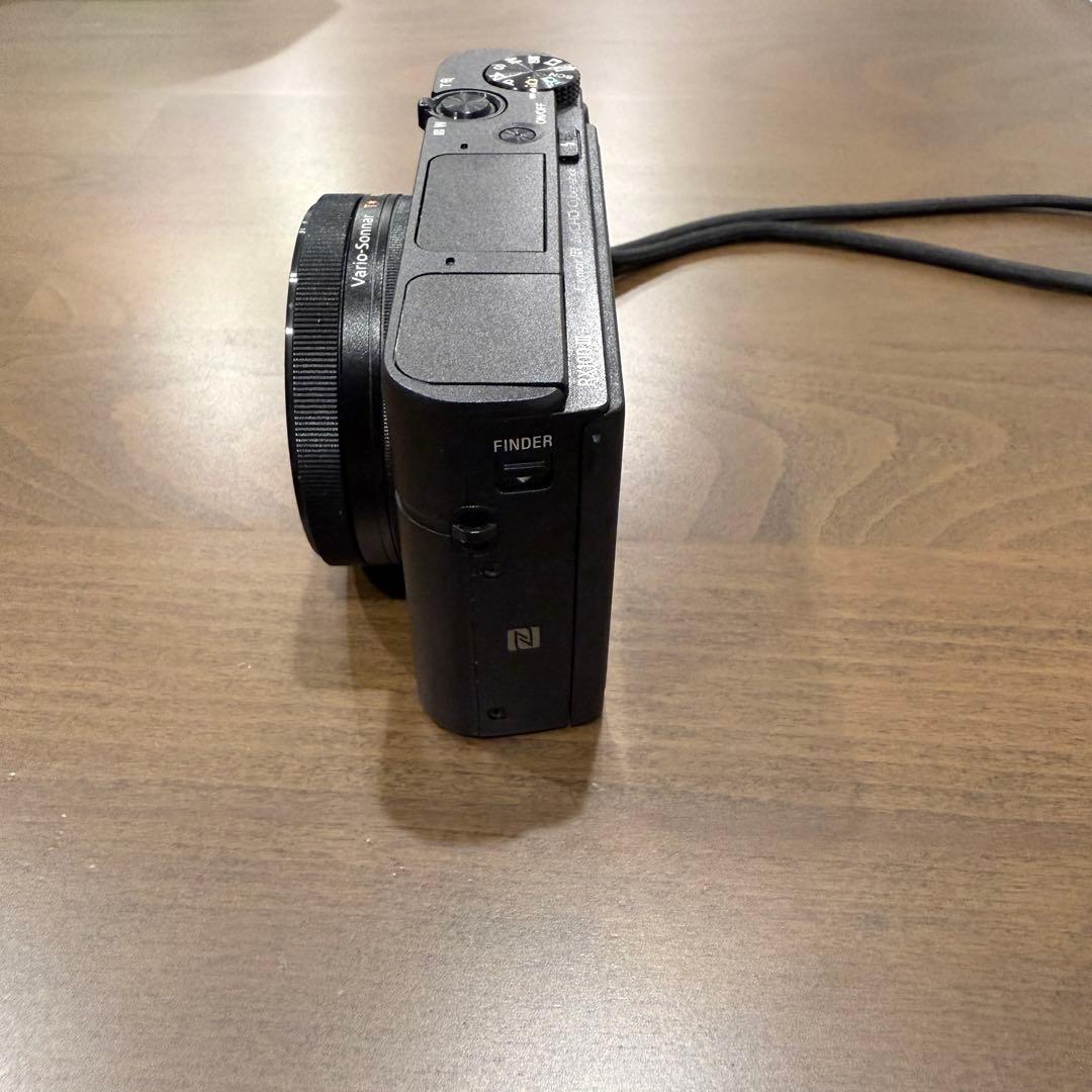 SONY RX100Ⅲ 動作確認済み 数箇所傷有り