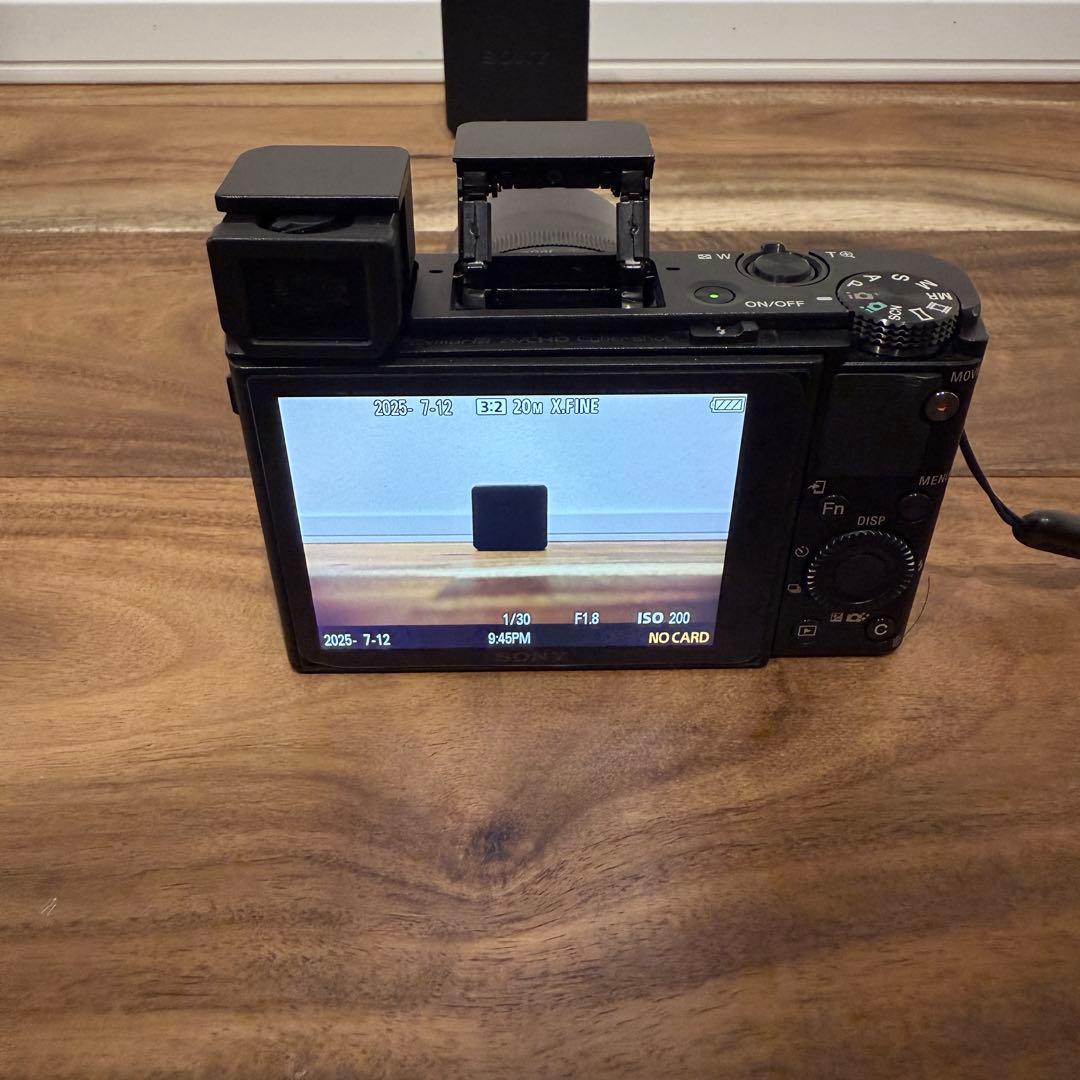 SONY RX100Ⅲ 動作確認済み 数箇所傷有り