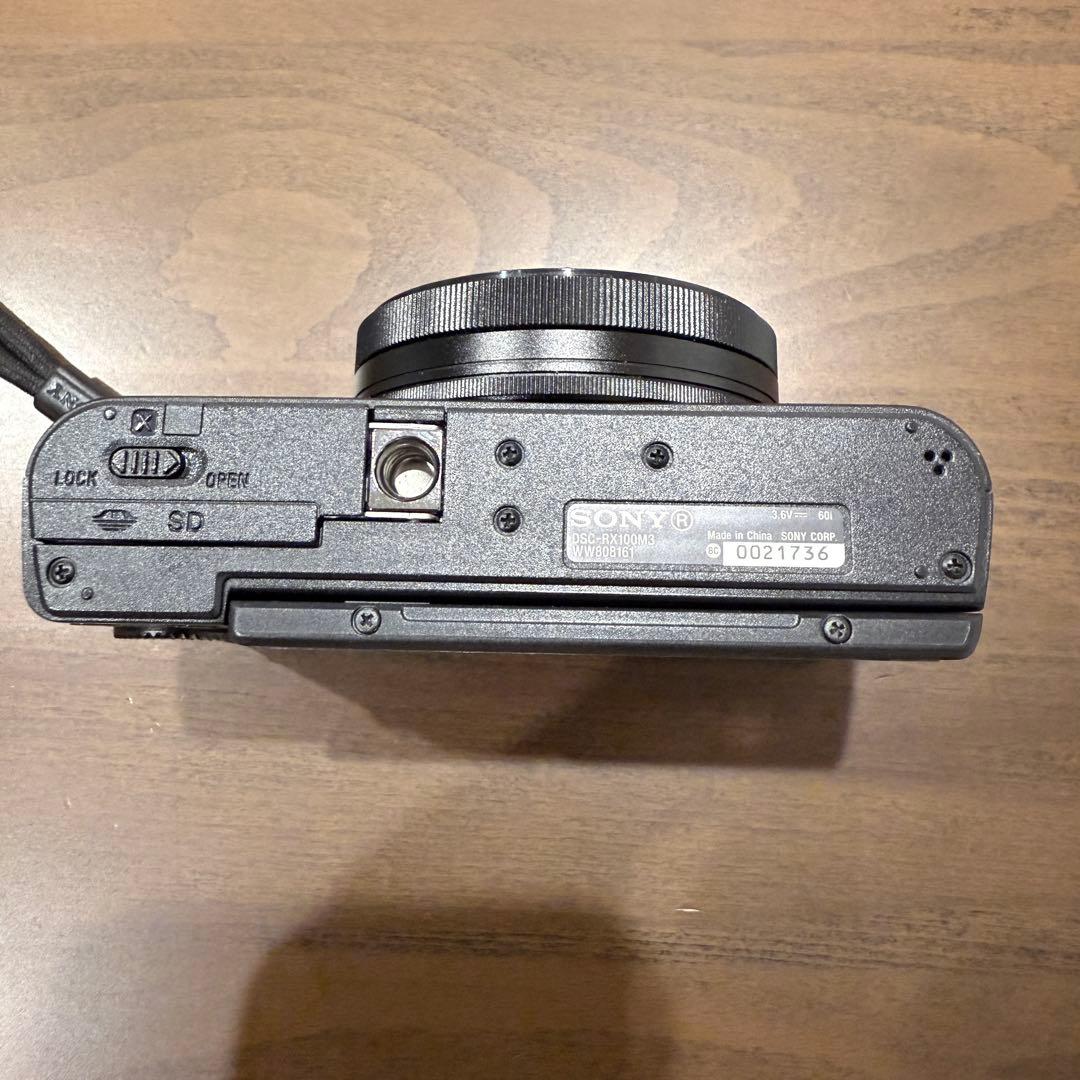 SONY RX100Ⅲ 動作確認済み 数箇所傷有り