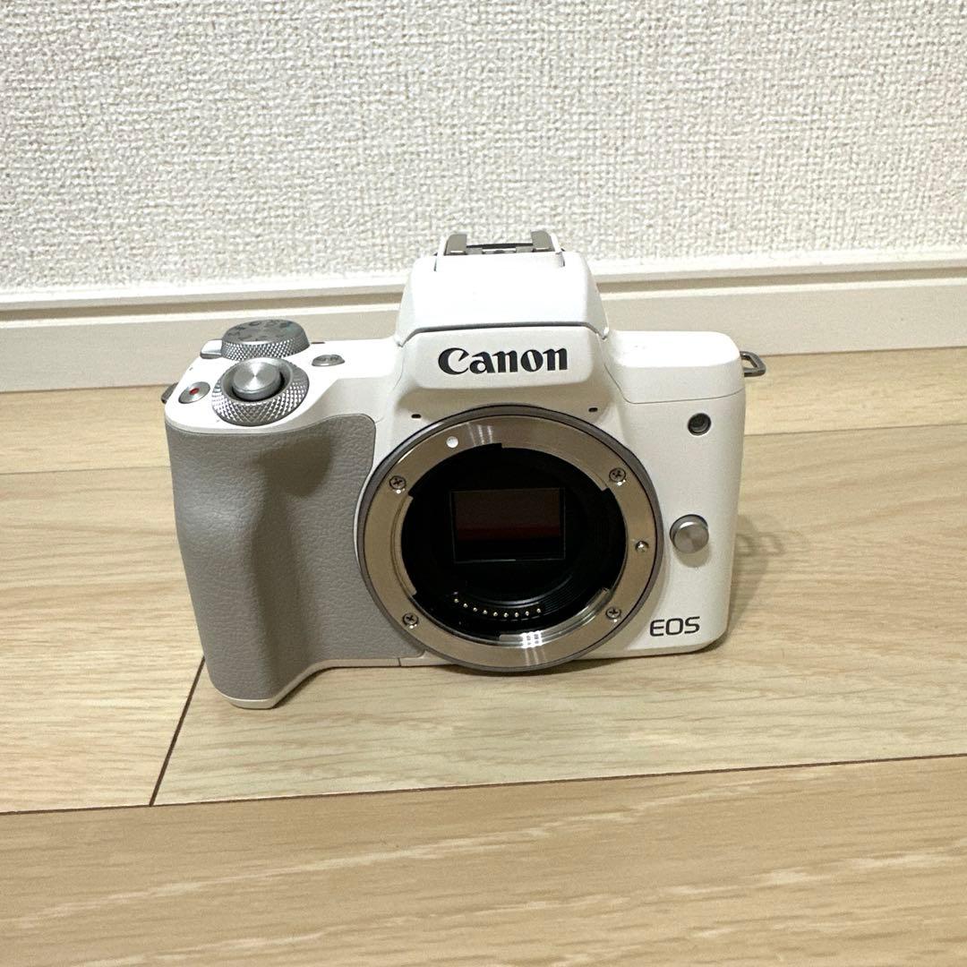 【美品】Canon EOS Kiss M2 レンズキット（ホワイト）付属品あり