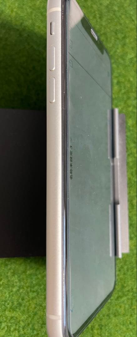 Apple iPhone XR 128GB 最大容量84%