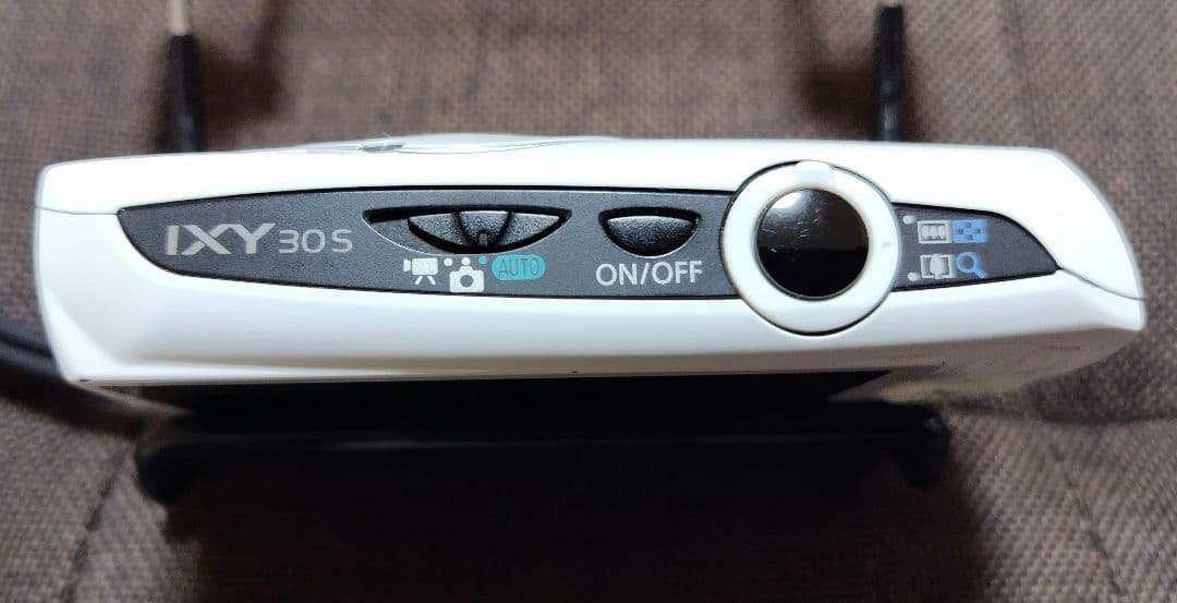 【ジャンク品】Canon IXY 30S コンパクトデジタルカメラ