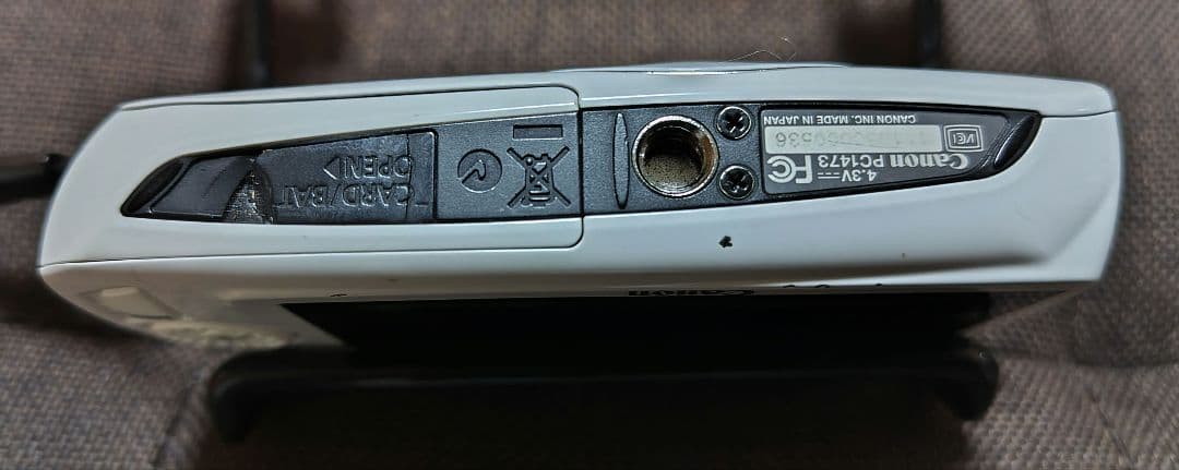 【ジャンク品】Canon IXY 30S コンパクトデジタルカメラ