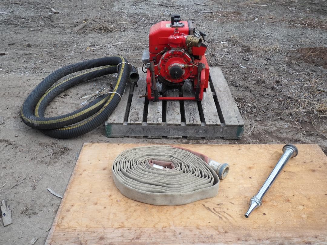 小型動力消防ポンプ　ホースとステンレスノズルセット　トーハツ　ジャンク　消防車