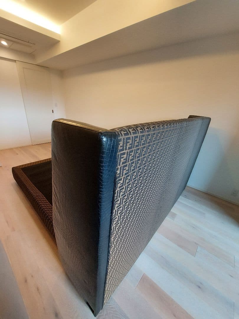 FENDI CASA フェンディカーサ ズッカ柄 キングサイズ ベッド