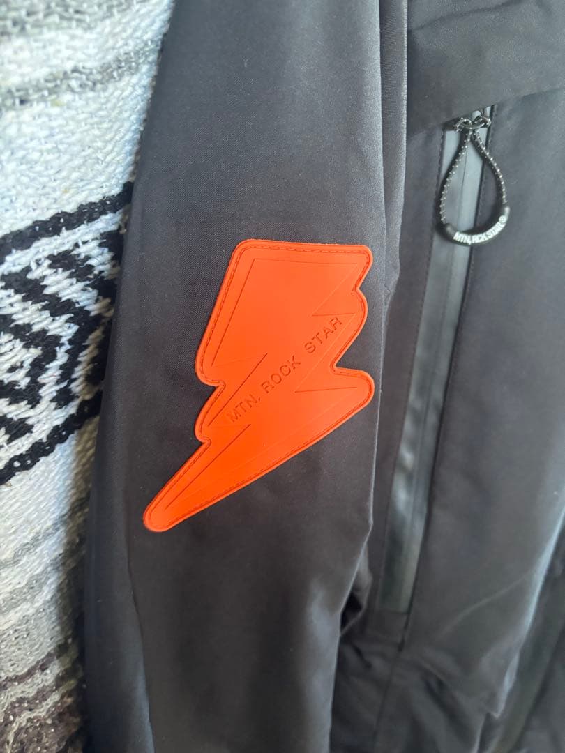 MTN Rock Star スノーボードウェア 21-22モデル