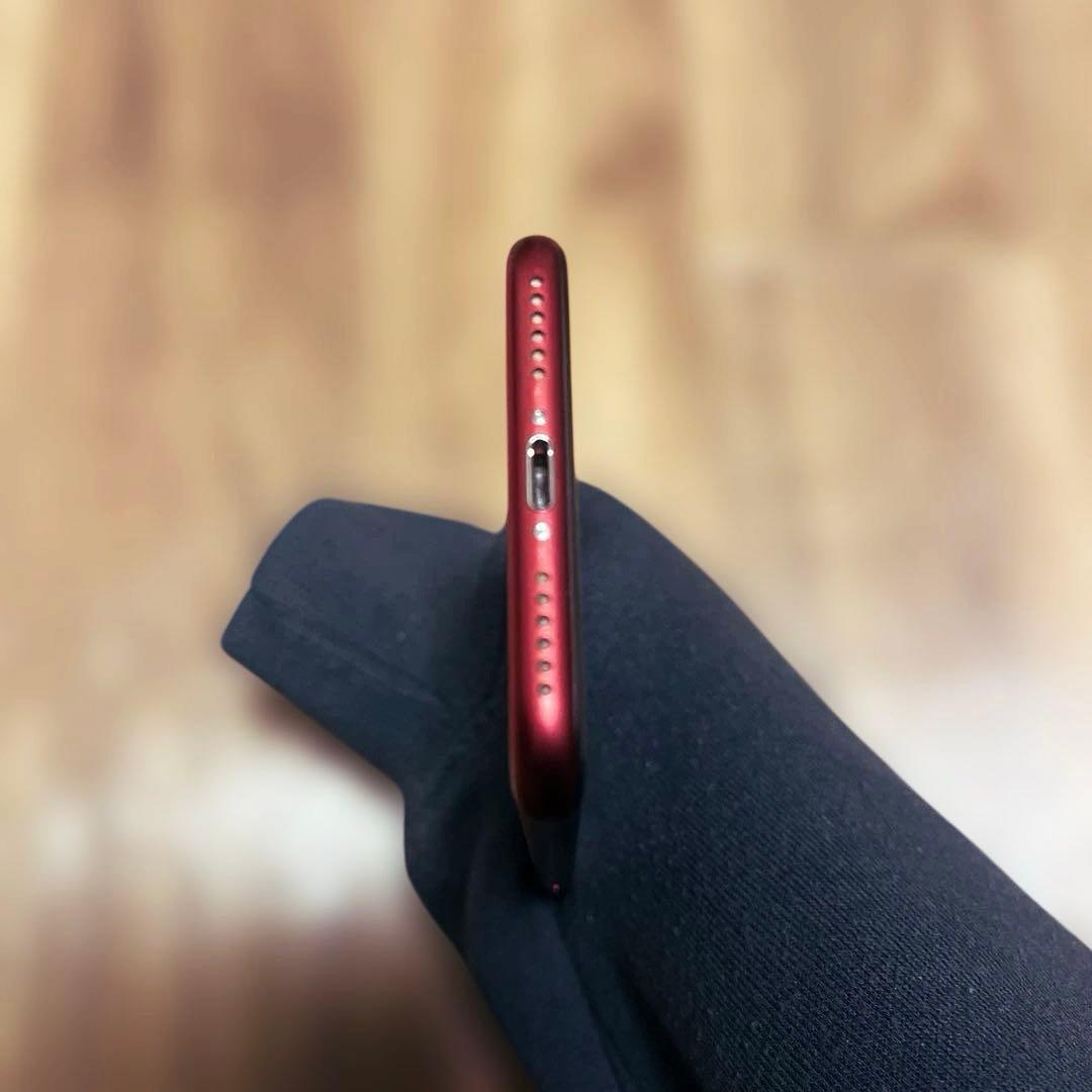 【超美品】iPhoneSE 第二世代 64GB レッド SIMフリー