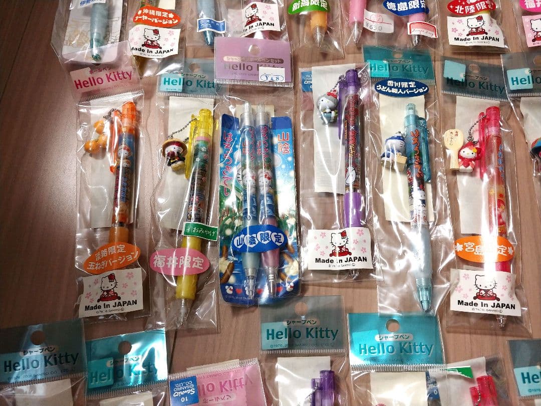 ご当地ハローキティ　シャーペン　ボールペン　３６本セット
