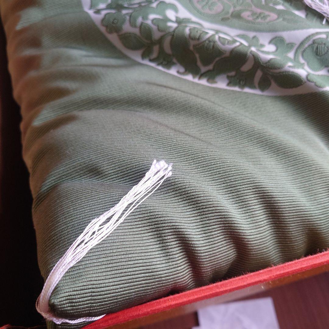 高級✨お座布団✨５枚セット×２箱あります