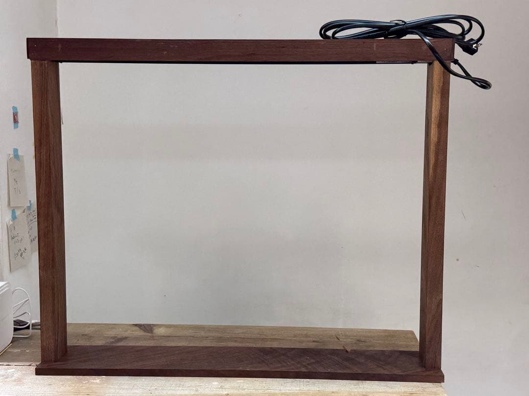 週末SALE。ウォルナット　植物用LEDライトスタンド