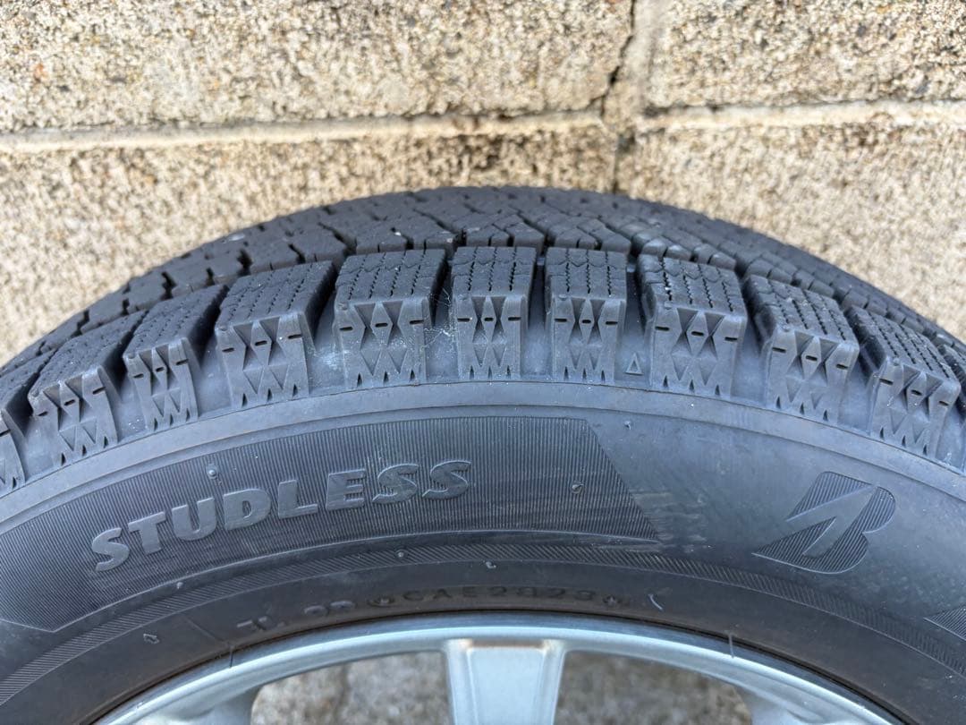 【ＪＵＮ喜】175/65R14 VRX2 スタッドレスタイヤVRX2 ①