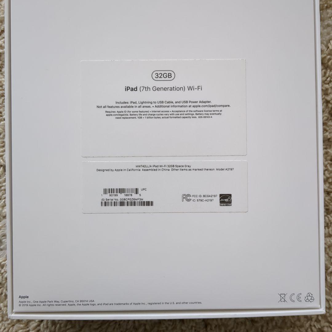 Apple iPad 第7世代　スペースグレー 本体