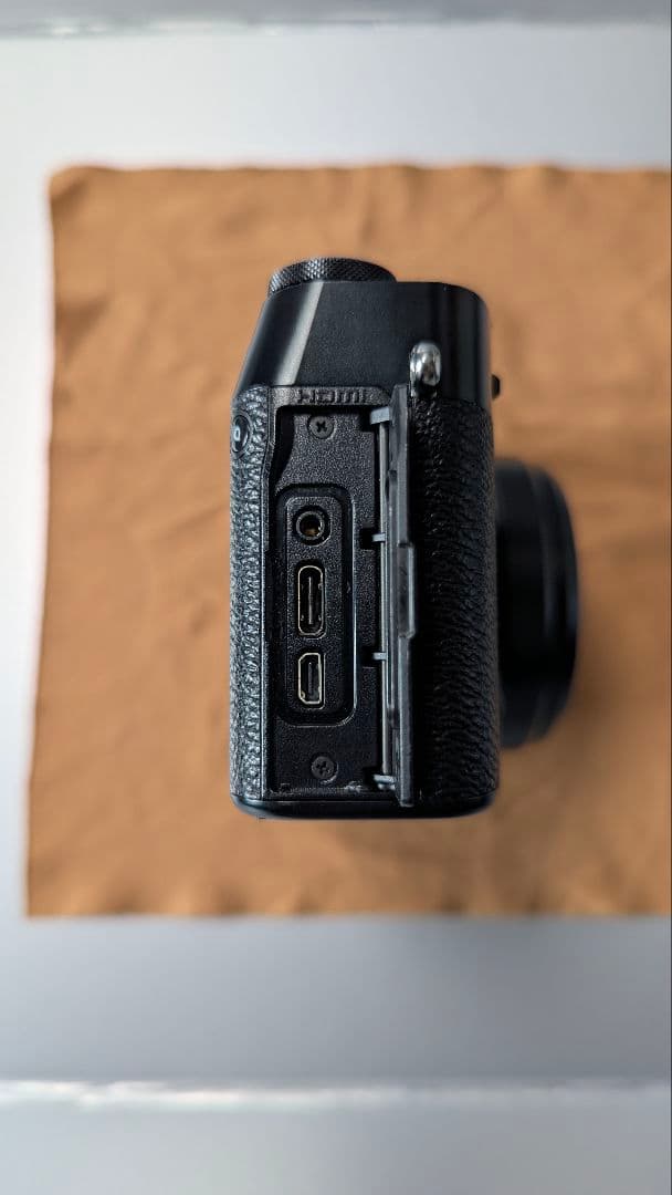 Fujifilm X100VI デジタルカメラ 本体　多言語モデル