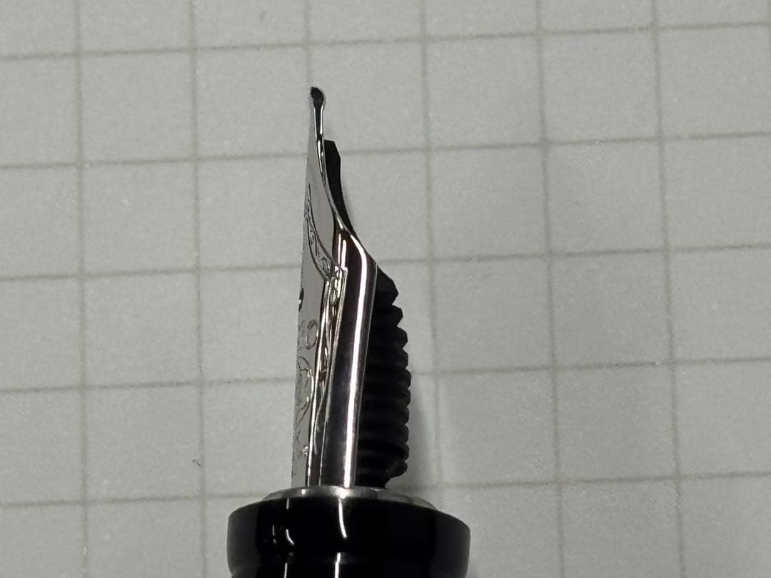 【廃盤品】モンブラン　ボエム　万年筆(M)