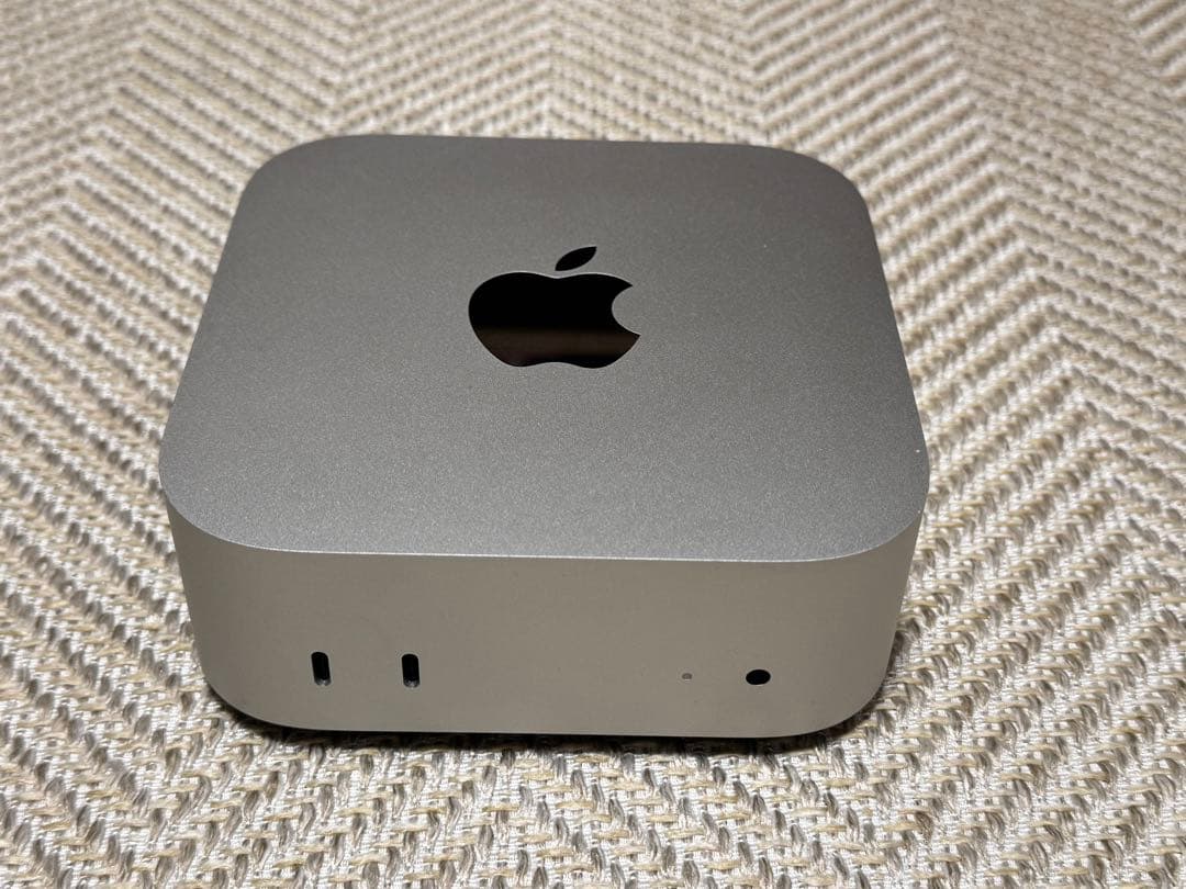 Apple Mac mini M4 Pro 24GB メモリ　512GB SSD