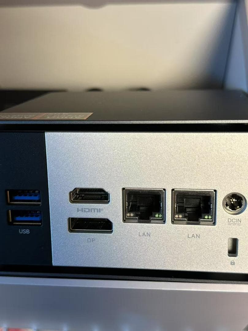 AMD Ryzen™ Al 9 HX 370 EVO-X1 AI Mini PC