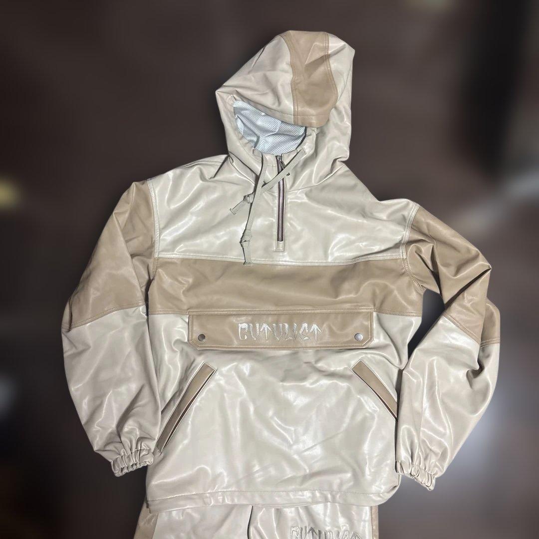 カタリスト　セットアップ ベージュ