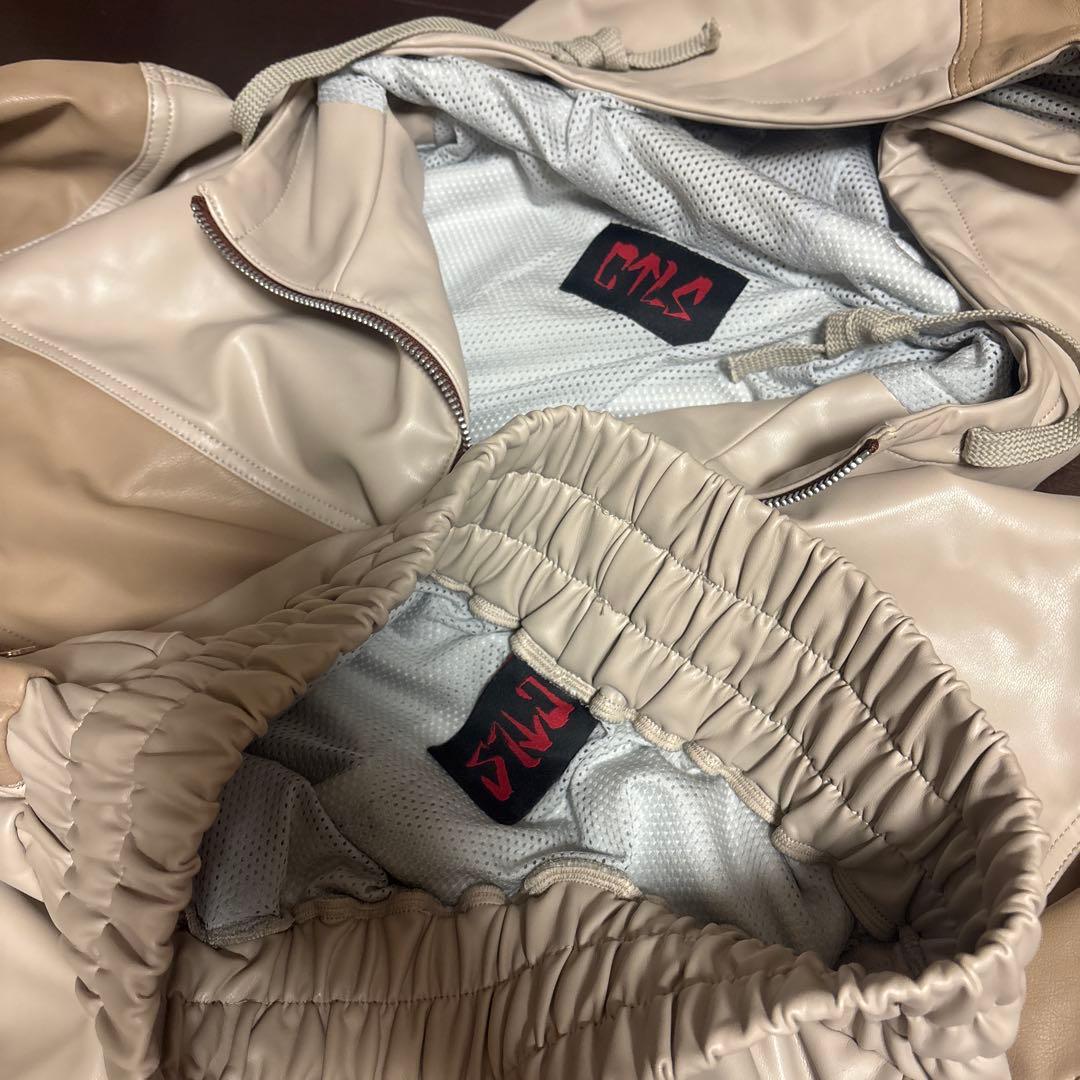 カタリスト　セットアップ ベージュ